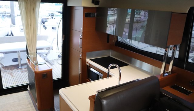 OLLIE-GATOR yacht for sale 25