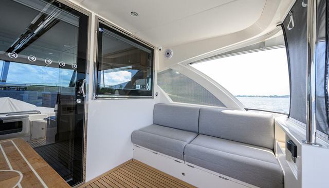 noname yacht for sale 33