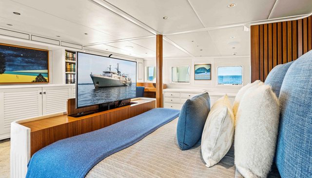 JUST B yacht for sale 14