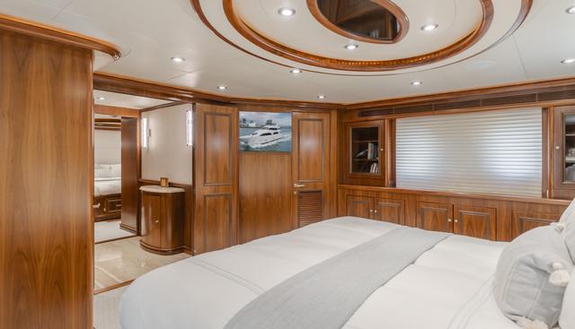 White Lotus yacht for sale 28