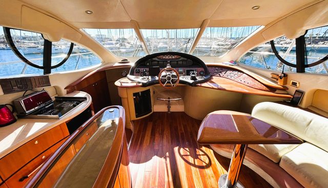 A55 yacht for sale 20