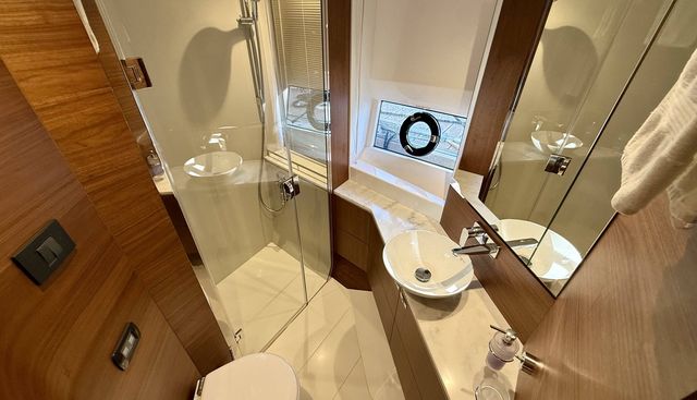 noname yacht for sale 37