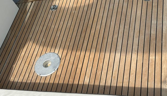 Happy Hour yacht for sale 17
