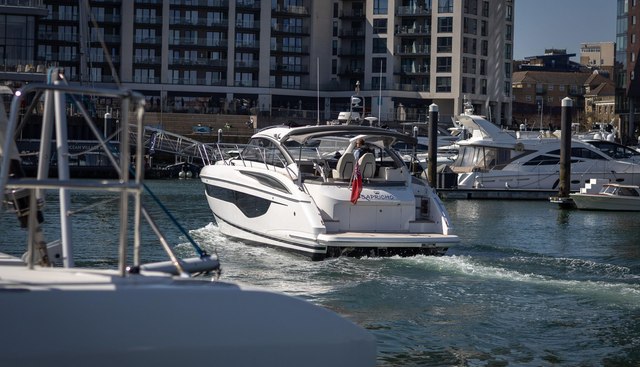 Capricho yacht for sale 28