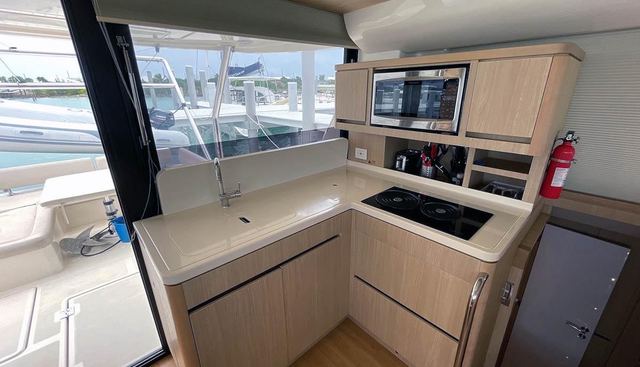 GR8 DAY yacht for sale 25