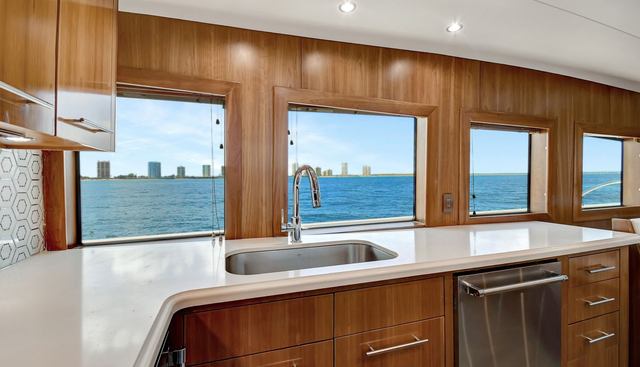 DANIELLE yacht for sale 17