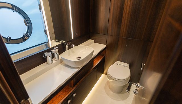 5322488 yacht for sale 55