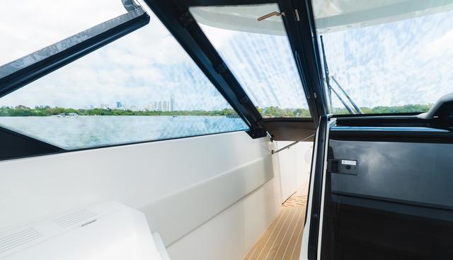 LA PLAGE yacht for sale 34