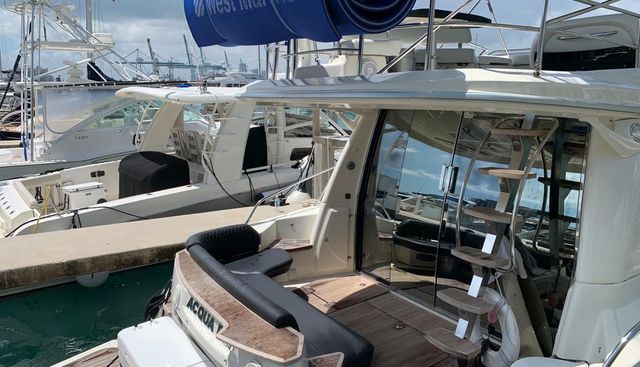 Family Affair yacht for sale 52