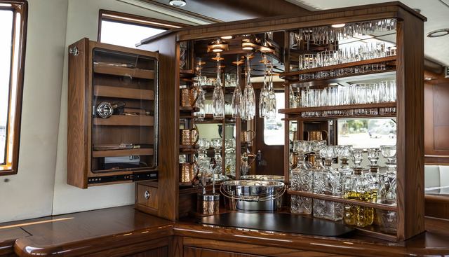 Vertigo yacht for sale 13