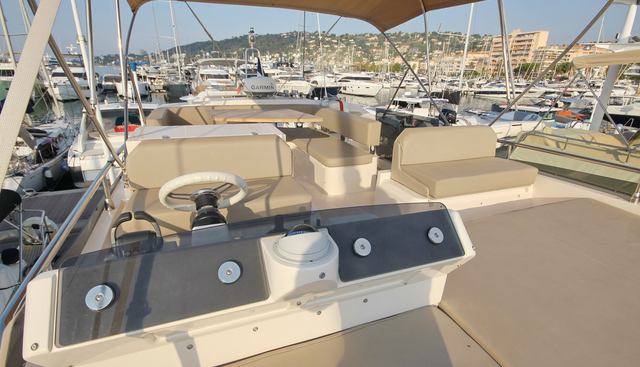 SHAKESPEARE IV yacht for sale 15