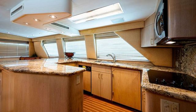 ENCHANTRESS yacht for sale 25