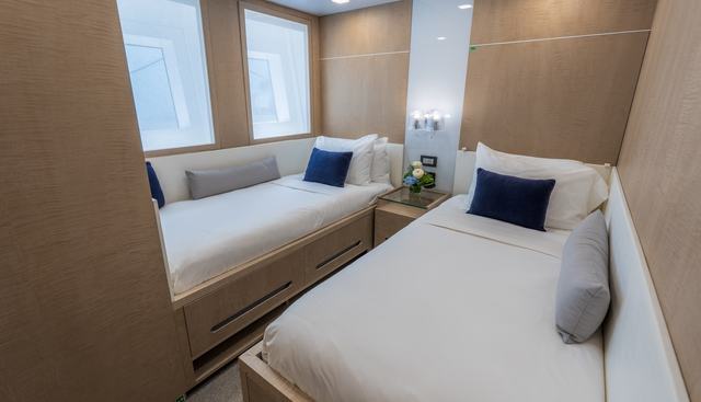 H yacht for sale 28