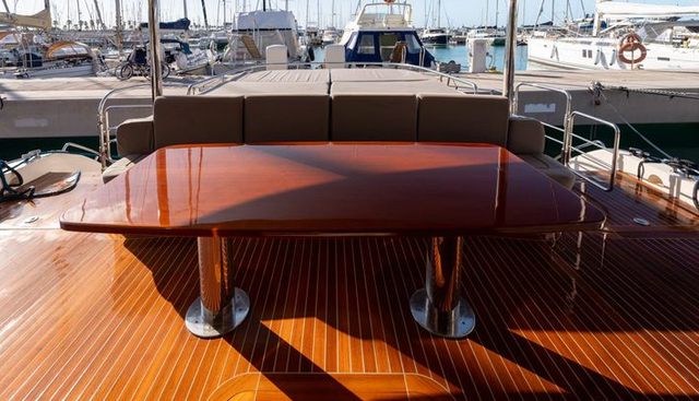 013 yacht for sale 44