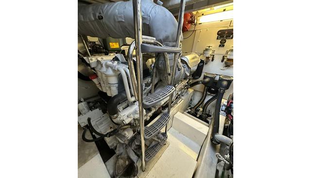 Lamborghini 63 yacht for sale 94