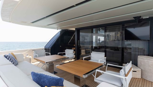 CHAMELEON yacht for sale 25