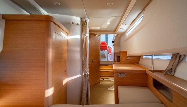 Volare yacht for sale 34