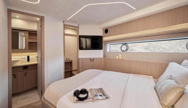 F5.7 yacht for sale 17