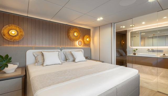 TWILIGHT yacht for sale 14