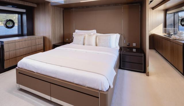 M yacht for sale 19