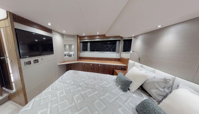 FARPOINT yacht for sale 17