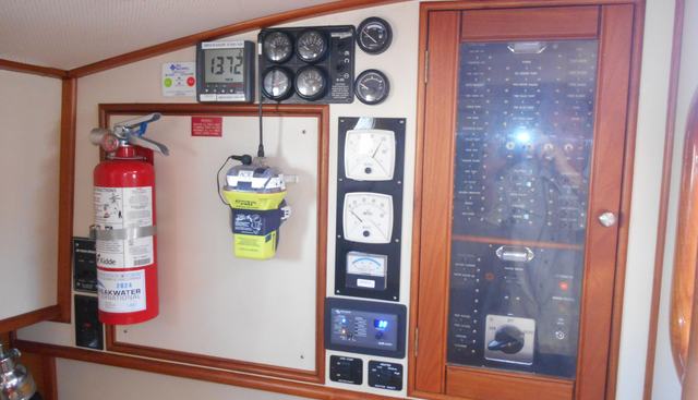 Balmy yacht for sale 32