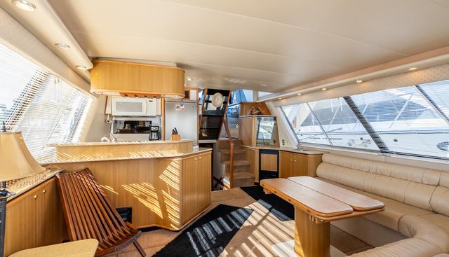 HYVE yacht for sale 18