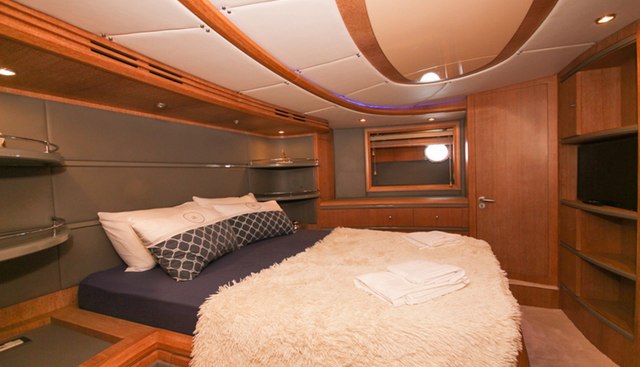 Obsidian yacht for sale 19