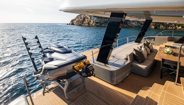 VAHEWA yacht for sale 17