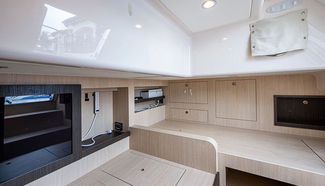 LIQUID ASSET yacht for sale 44