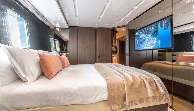 ICE OF LONDON yacht for sale 24