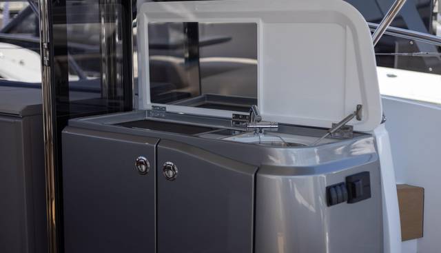 V50960 - 3 CABIN DECK VERSION yacht for sale 59