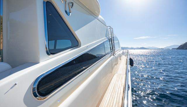 CLARITA yacht for sale 10