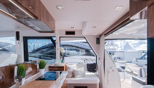 ALLOUISE yacht for sale 18