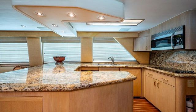 ENCHANTRESS yacht for sale 24
