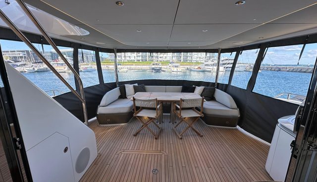 Y80018 yacht for sale 24