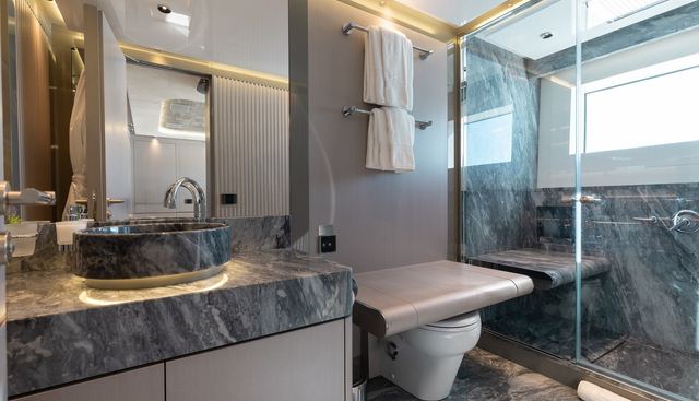 Half Irish yacht for sale 33