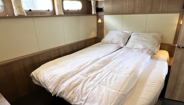 noname yacht for sale 24
