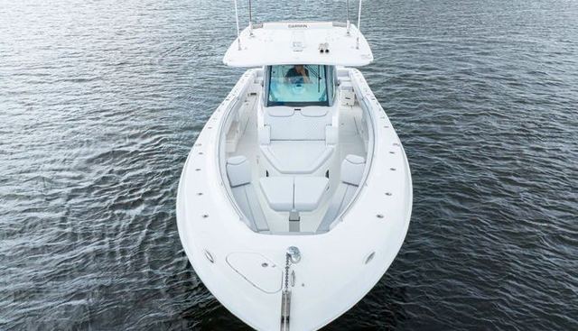 42 Lujo yacht for sale 38