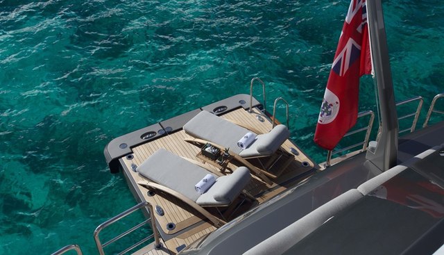 MUCHOS MAS yacht for sale 32