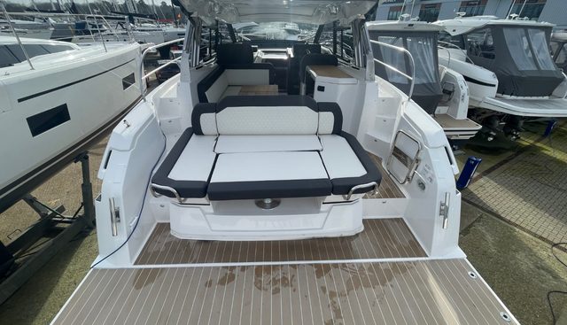 SR38HT #099 yacht for sale 24