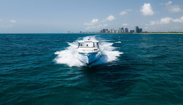 LA PLAGE yacht for sale 39