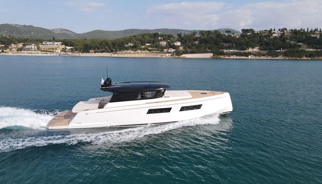 Kayenne yacht for sale 9