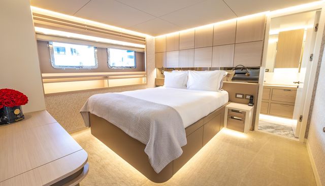 EVELYN P yacht for sale 35