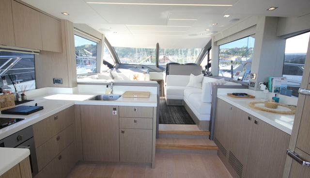 SUZY Q yacht for sale 27