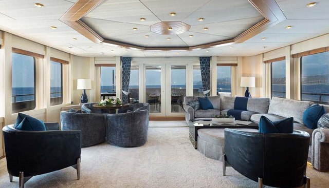 VIBRANCE yacht for sale 29