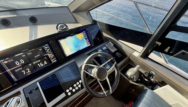 noname yacht for sale 30