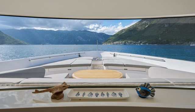 Zaffiro III yacht for sale 13
