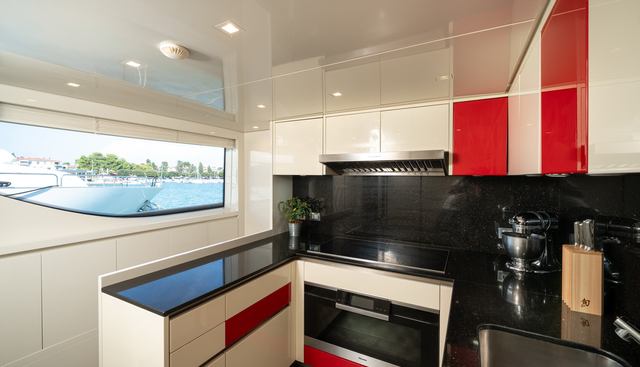 Viera yacht for sale 12