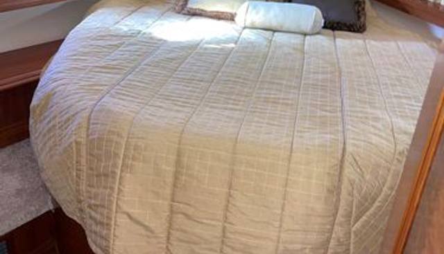 PISCO SOUR yacht for sale 43